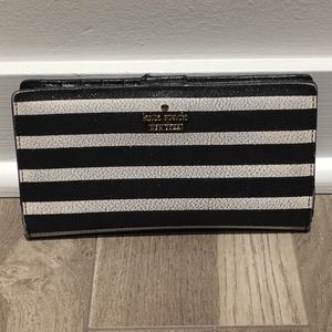 Kate Spade Black & White Striped Wallet Stacy